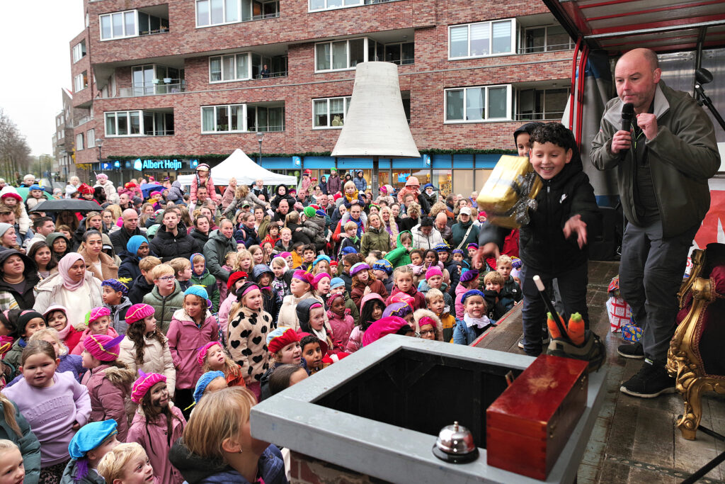 Sinterklaasfeest Marsmanplein