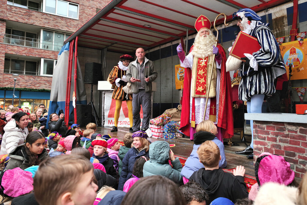 Sinterklaasfeest Marsmanplein